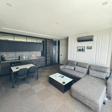 #67 - Traumhaftes Mit Privatstrand, Sea View, Pool, Sauna, Gym, Playground In Erster Reihe, Alanya-mahmutlar *